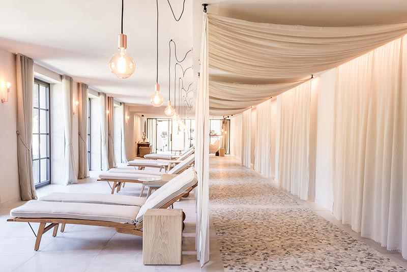 Die schönsten Verstecke in den Bergen - Am Weiher